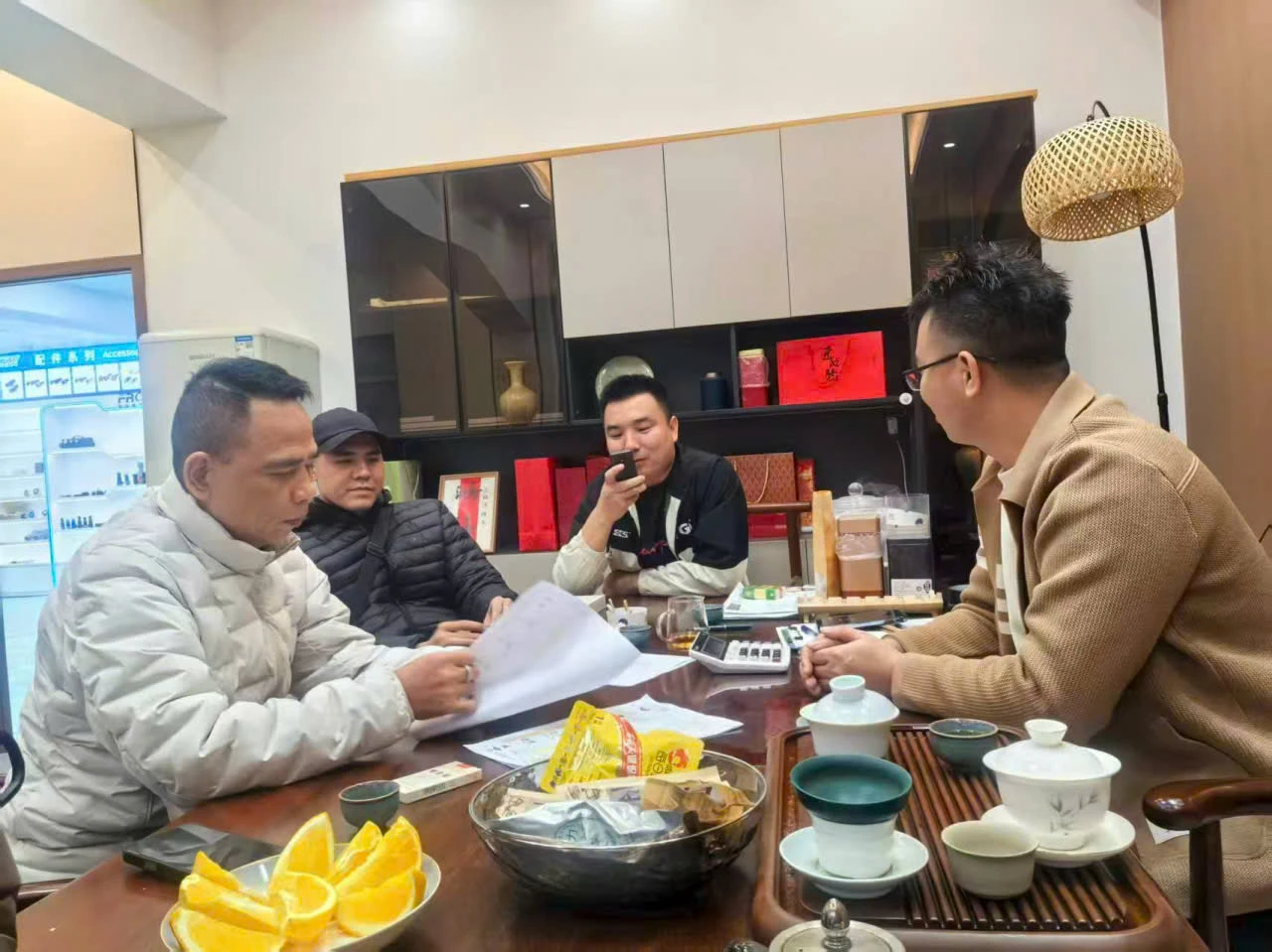 TSL Pro & LiteLEES: Hành Trình Trực Tiếp Tại Nhà Máy Và Tầm Nhìn Về Ánh Sáng Sự Kiện Thế Hệ Mới
